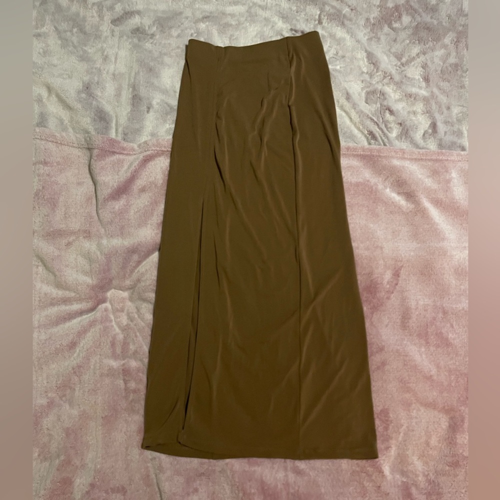 NWOT Forever 21 Long Skirt